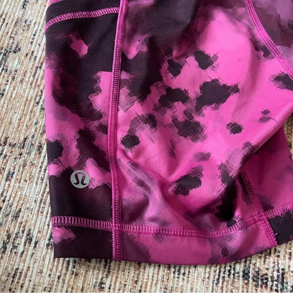 🛑SOLD Lululemon What the Sport Bike Short in Blooming Pixie Raspberry Size 4 - Picture 8 of 9